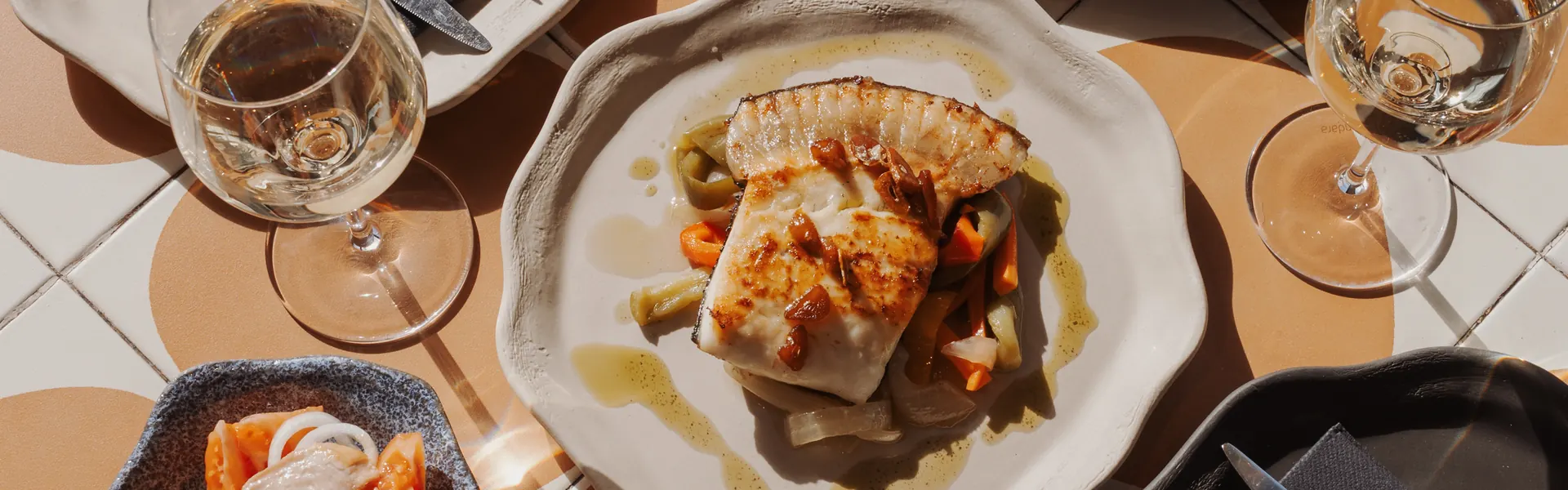 Taula servida al Restaurant Akquaaa de Calafell